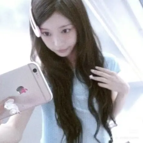 IMPORTANT NEWS my laptop is VERY OLD so ik it will break soon "but kim didnt ur laptop break before already??" it somehow got fixed i might make a new account when i get a new laptop and no i dont remember my password ok my memory is ass i…