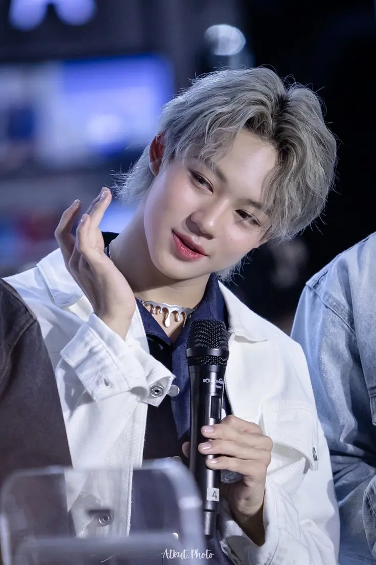 nightnight for now, shes feeling sick : ( see y'all tmr~ fun fact- I started and finished two books this week anyways, take a and a , I love yall