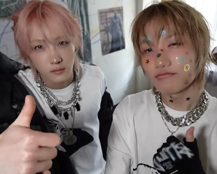 doing @IVEdreamer125's trend !! (♡ˊ͈ ꒳ ˋ͈) **❝ Share your TOP 3 favorite pictures of your favourite duo! ❞** ╴SOULSEOB of ( & ) ｡✧*｡ ╴SOONHOON of [G|SEVE…