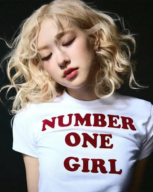 Umm this is based on a conversation me and rosey had and she mainly thought it but .. BLONDE RACHA ?!?!??