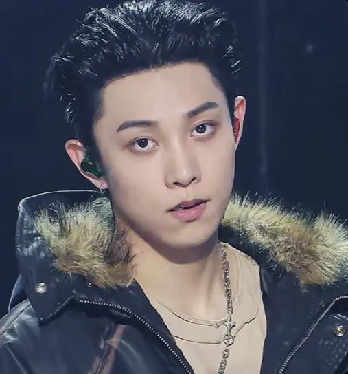 Saurrrr in your guys opinions who do you guys think the most masculine 4th and 5th gen male idols are cause in my opinion (sigh I might just be biased) ( ) ( )…