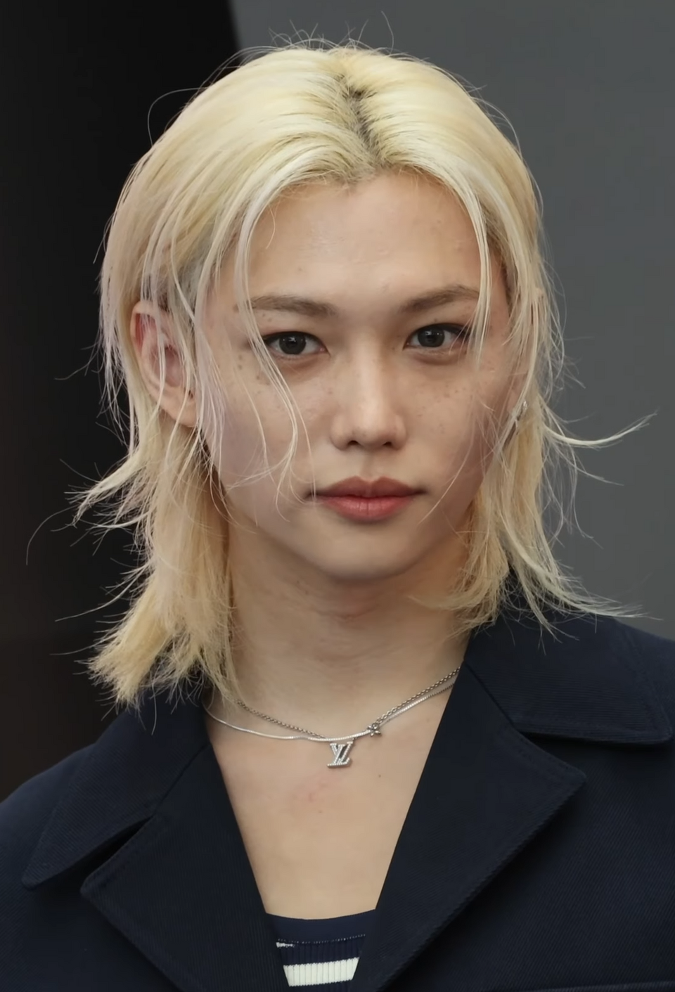 Umm this is based on a conversation me and rosey had and she mainly thought it but .. BLONDE RACHA ?!?!??