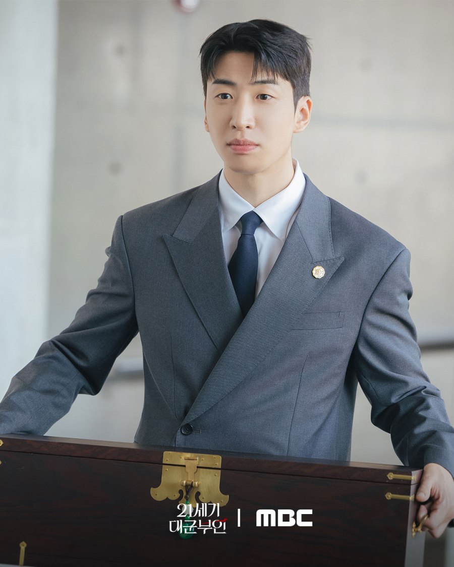 Don’t me just gonna put this guy in the face analyzer because he looks like a barefaced bangchan😀