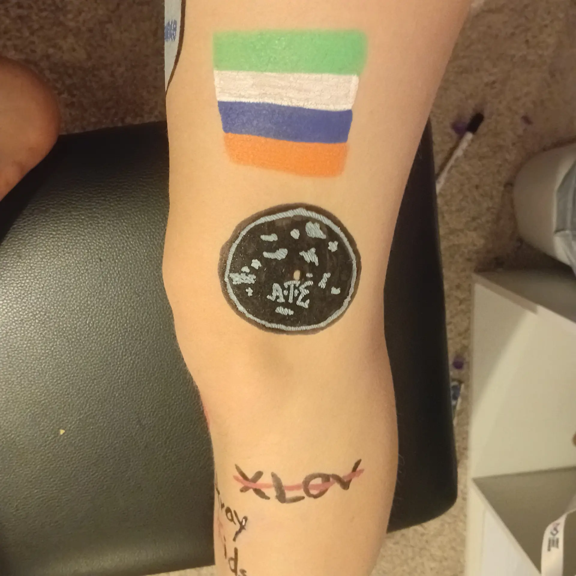 I on my leg because I was bored and I'm actually surprised at how well it turned out, especially because I everything upside down (ignore the flag)