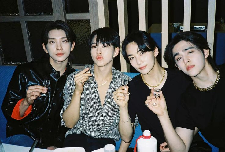 favorite ship: @JeonghansAegi @Ffairynnju @StayEngeneMINGI + me:D somehow this felt so us coded 🥹🥹🥹🥹🥹🥹🥹🥹🥹🥹🥹🥹 helppp us figure out whos who like we need holy publicity opinion 🙏🙏