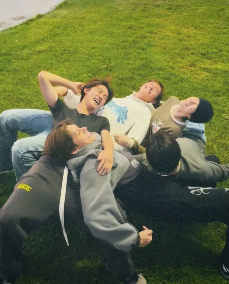 Post media