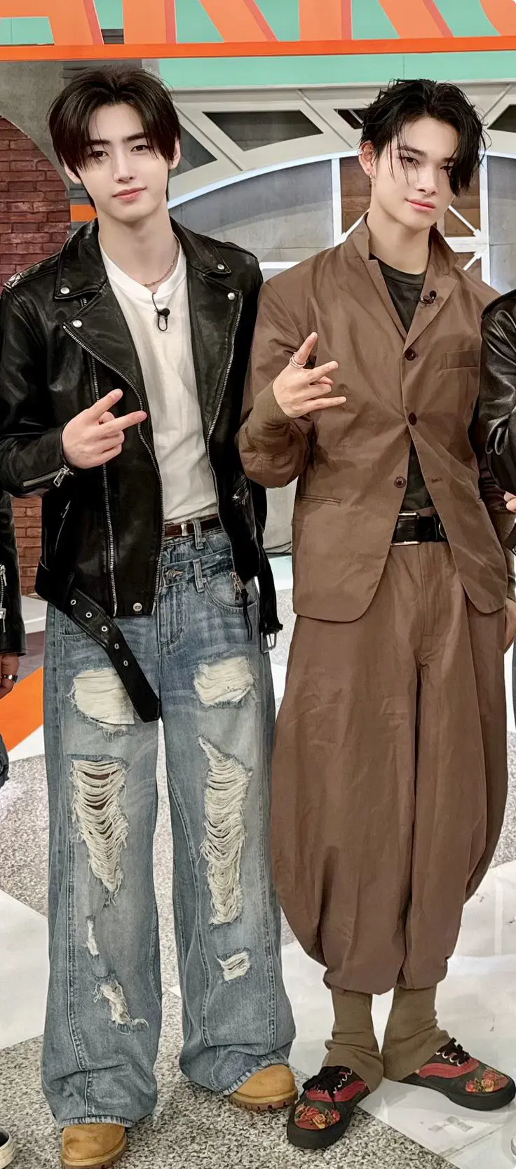 i love u a lot but what is this😭😭