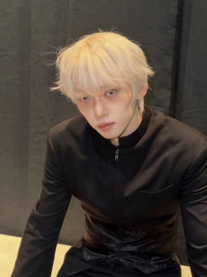 Is it just me, or does from in blonde hair look like Kamden from 😭 maybe i'm blind idk but they both look like Gojo too (EDIT: the images i chose were rlly bad so if…