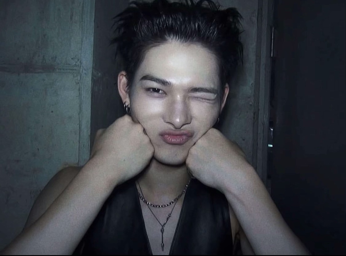 NAH I STILL CANT BELIEVE WE GOT RIKI AEGYO IN THE BIG 26 IN THE CHECKMATE MVVV 😭