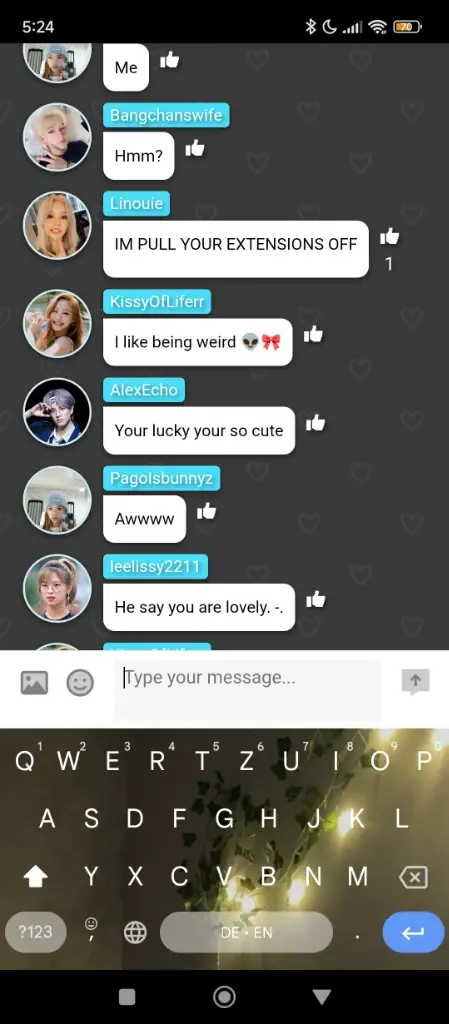 Chat media