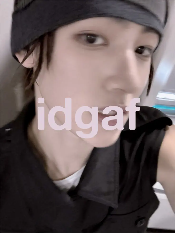 got beef with 2 people today🥹 no air frying my seon photocards and no being the seon #1 glazer IM THE EOM #1 GLAZER