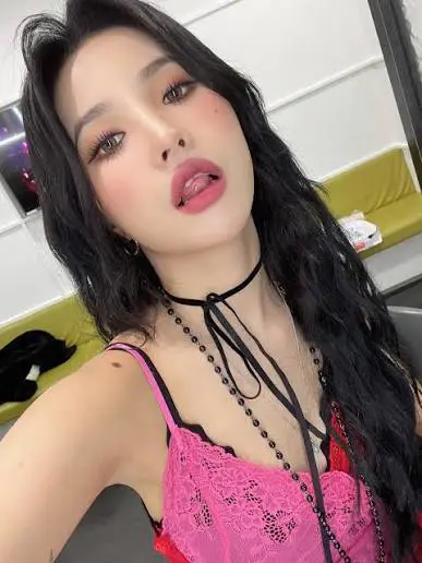 Happy B day AND SOYEON xxx