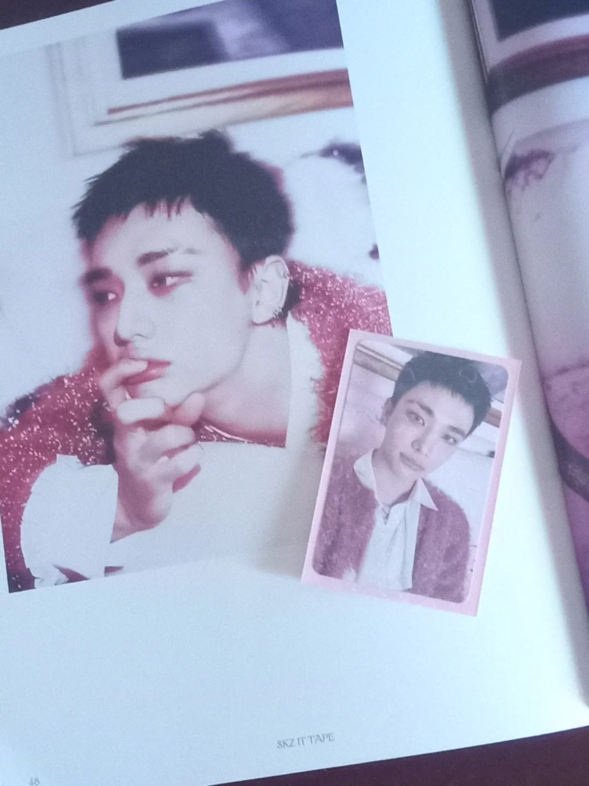 I GOT A DO IT ALBUM YAYYY, prob the first album I have from them 💔💔 But even if it's my first album im genuinely so freaking happy about it It's so pretty ☹️☹️ Tried to do a aesthetic photo I guess 💔