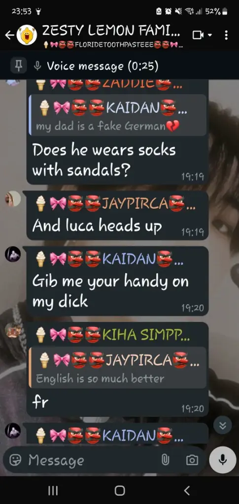 Chat media