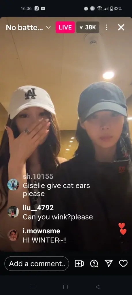 Chat media