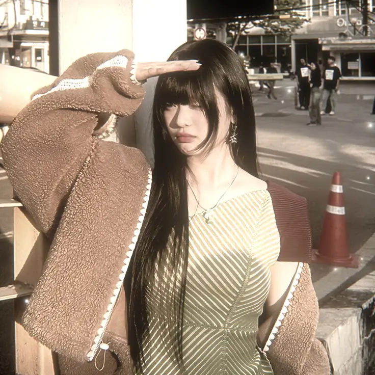Someone choose me a pfp ( I want it for Quora, anyone thereee? If yes, what's ur userrrr?) I'm rebranding actually, that's whyy)