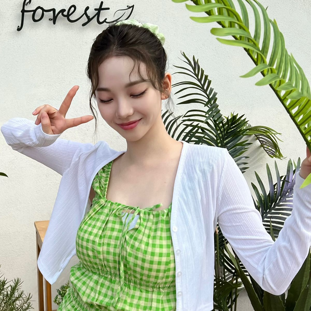 🍈‎‎‎‎ ‎‎ ‎ ‎‎‎‎ ‎‎ ‎‎‎ ‎ ‎‎‎‎ ‎‎ ———‎ ‎‎‎‎ ‎ ‎‎ ‎ ‎‎‎‎‎ ‎‎‎‎ ‎ ‎‎‎‎l͟o͟v͟e͟ w͟i͟n͟s͟ a͟l͟l when i listened to this 2 years ago, i loved it because i was heavily binging romance lores by the han river. today, i came back and actually *read…