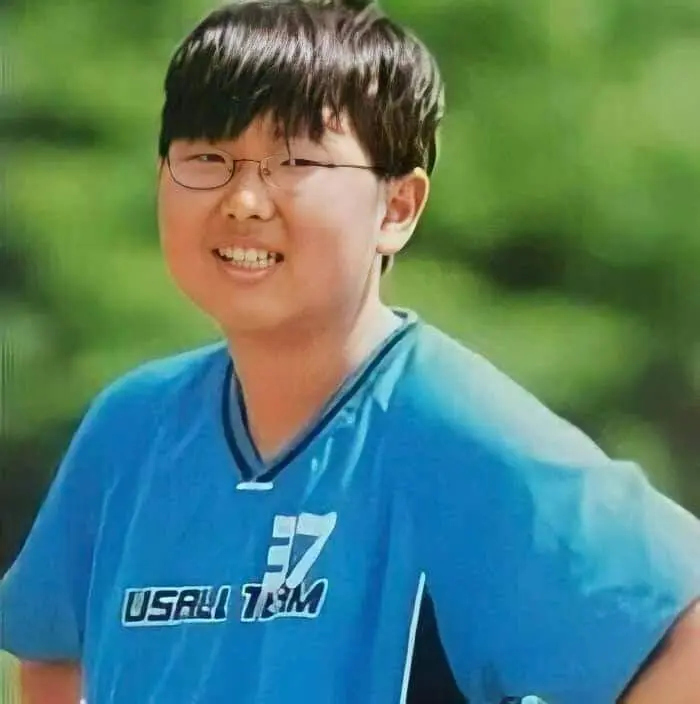 I’m not gonna give up until someone hears me out (Predebut )