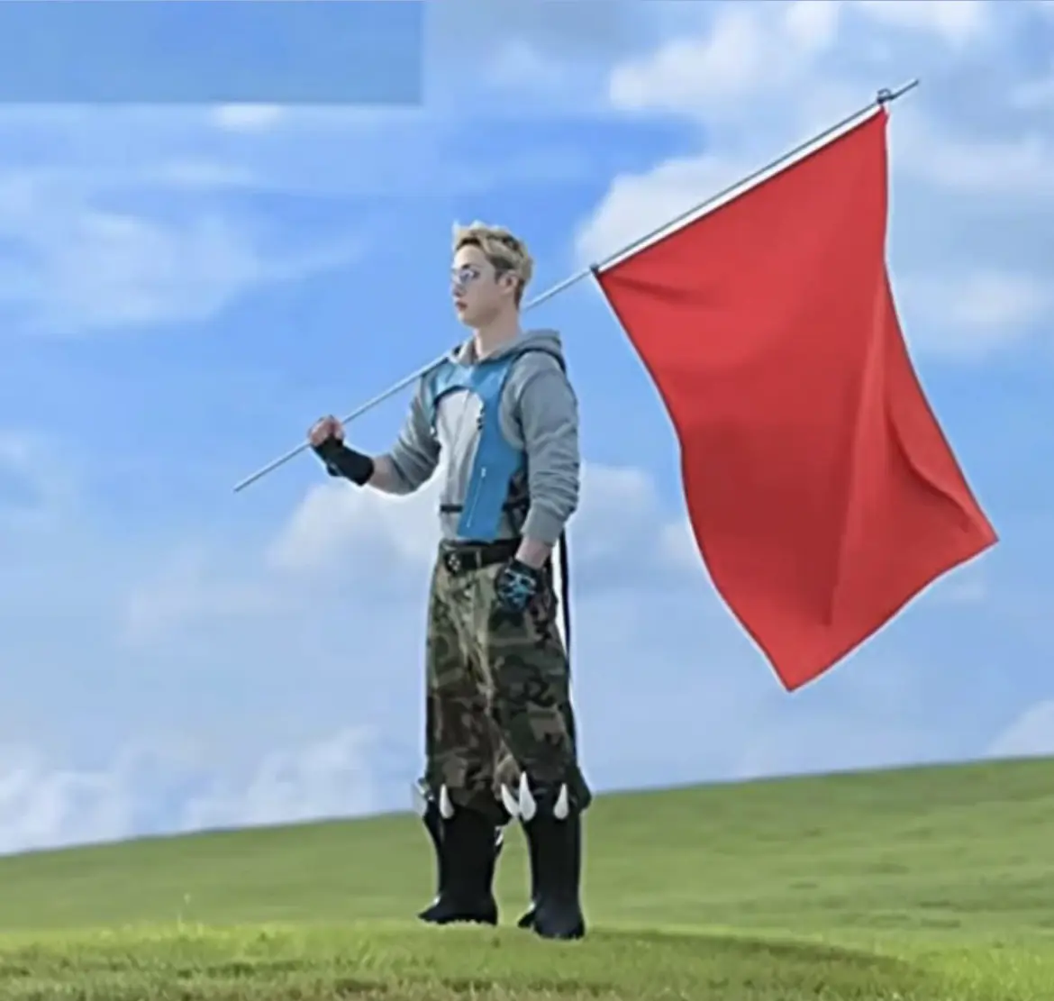 said in an interview that his character in You Maniac is a "good guy" and a "green flag" ..meanwhile his character is a red flag bigger than Chans "feet"