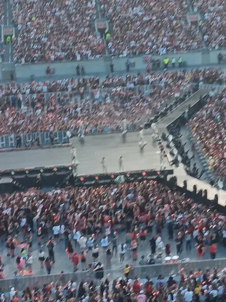 Stray Kids Dominate World Tour