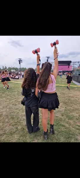 DEADLINE World Tour, BLACKPINK