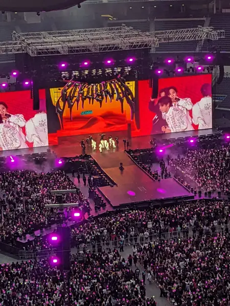 Stray Kids DominATE World Tour