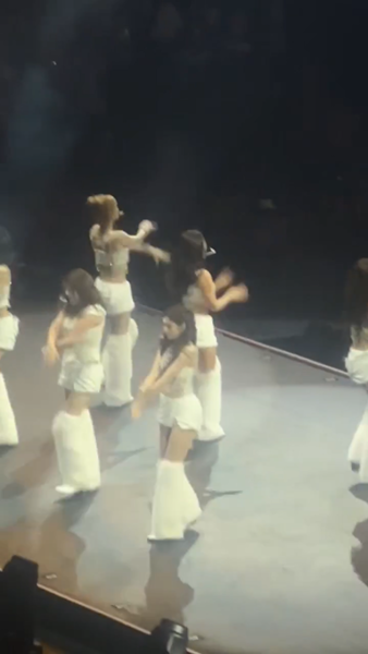 TWICE WORLD TOUR