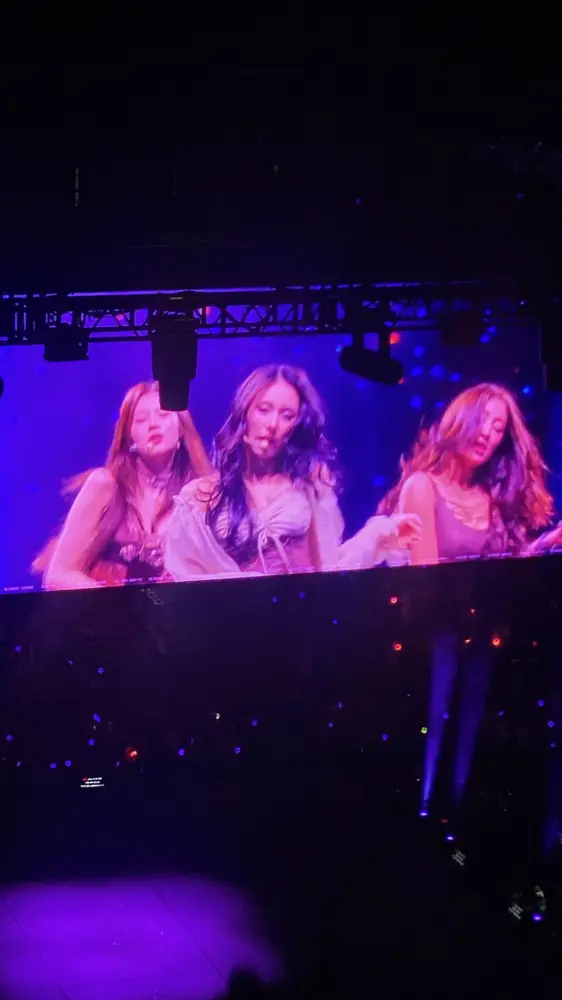 TWICE THIS IS FOR WORLD TOUR 1
