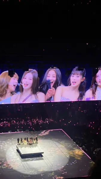 TWICE THIS IS FOR WORLD TOUR