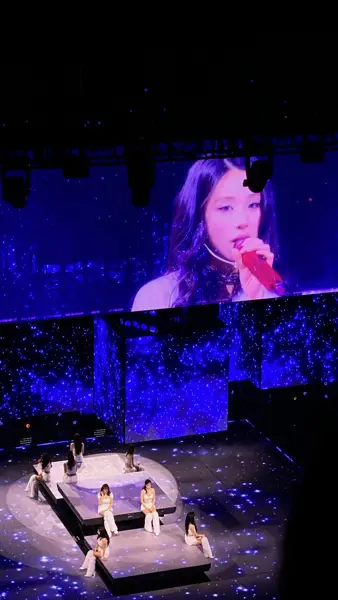 TWICE THIS IS FOR WORLD TOUR