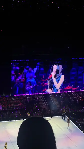 TWICE THIS IS FOR WORLD TOUR