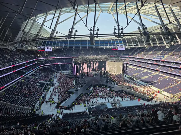 BTS WORLD TOUR ‘ARIRANG’