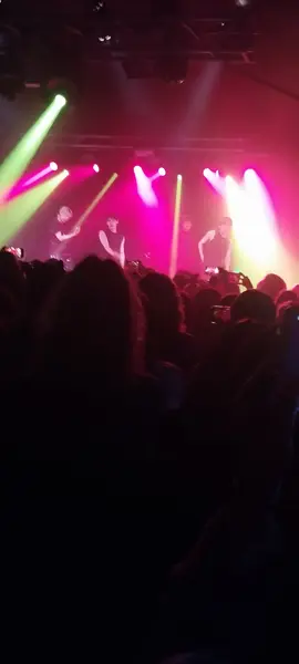 1VERSE WORLD TOUR <SHATTERED>