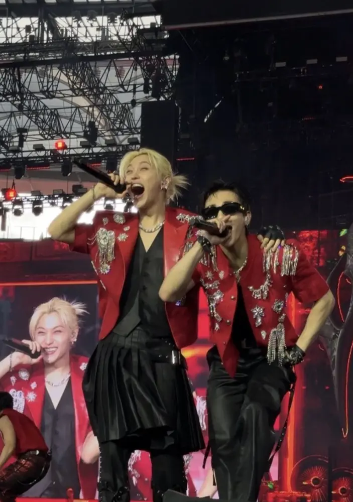 Skz dominate world tour 2025 1