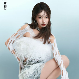 Long Yunzhu gallery image