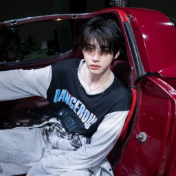 Sunghoon gallery image