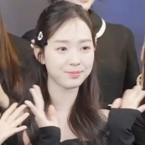 Kim SooMin gallery image