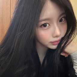 YunSeo gallery image