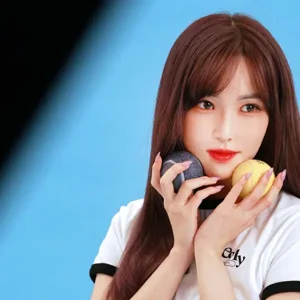 Yuju gallery image