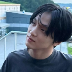 Haechan gallery image