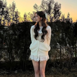 Nam Yuju gallery image