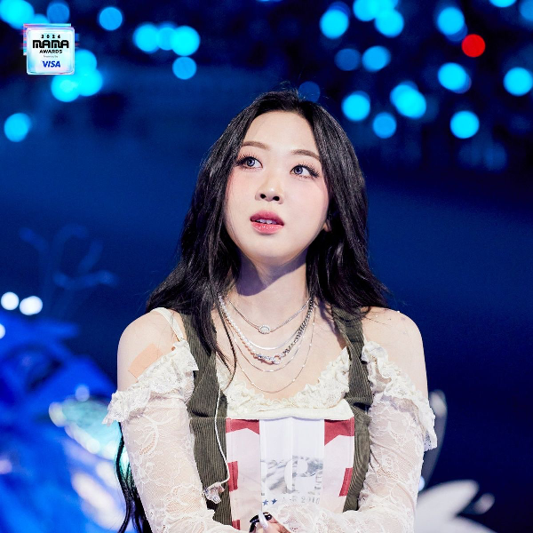 Lee Young-ji  gallery image