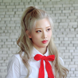 Kim Lip gallery image