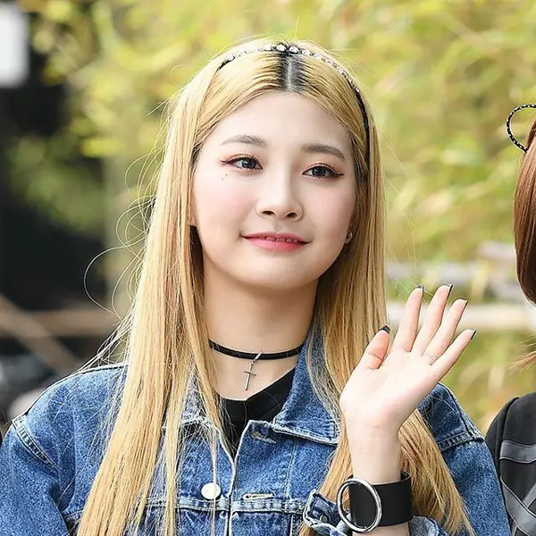 Minseo gallery image