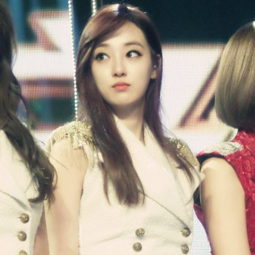 Gambar galeri Jooyeon