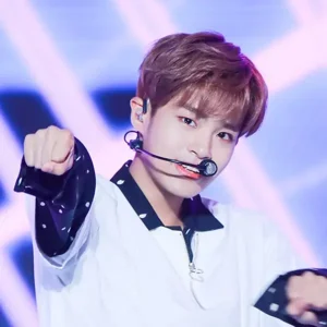 Daehwi gallery image