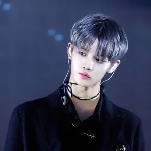 Jinyoung gallery image