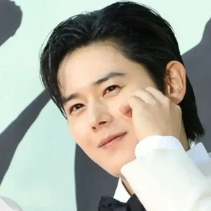 Dongjun gallery image