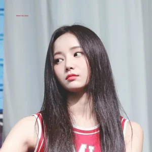 Yeonwoo gallery image