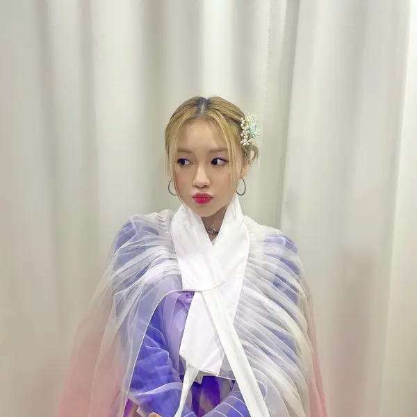 Dahyun gallery image